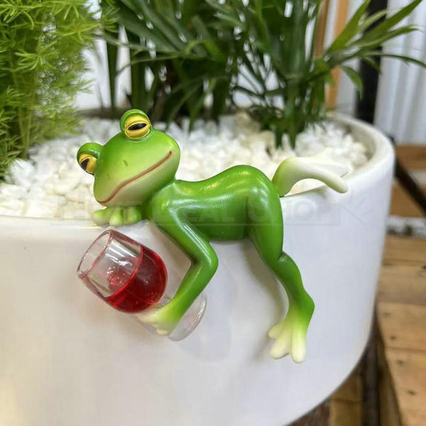 plant pot huggers Tipsy Frog Pot Hugger – nextdealshop.com