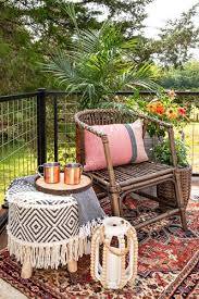 How to Create a Cozy Outdoor Nook for Your Evening Coffee or Wine 🍷☕✨