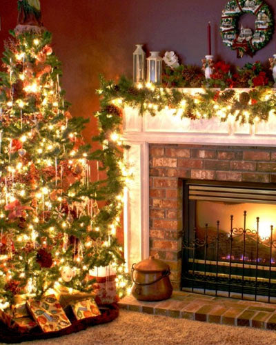 CHRISTMAS LIGHTS ON A BUDGET