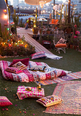 HOW TO HOST THE PERFECT SUMMER PATIO PARTY