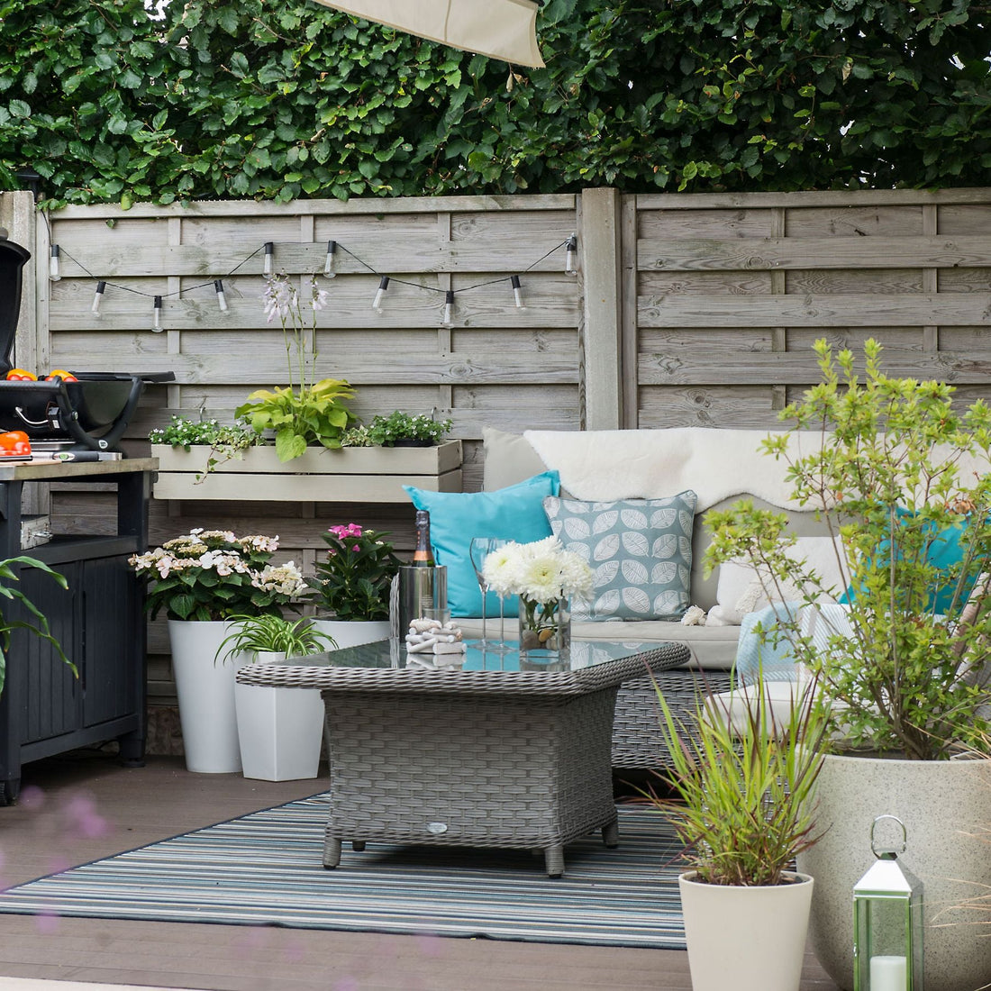 5 Weather-Resistant Outdoor Decor Ideas for Rainy Seasons 🌧️✨