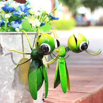 2 Pcs - Metal Grasshopper Garden Decor