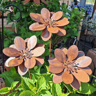 Rustic Antique Metal Flower Garden Stake - 13.8-Inch Tall, Lawn & Yard Decor
