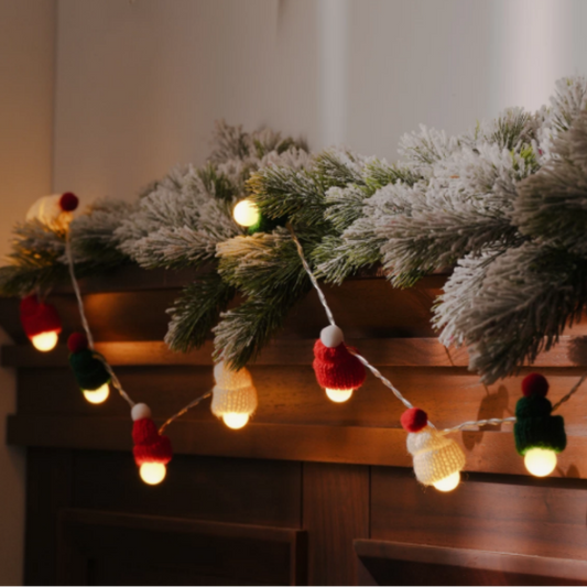 Battery Powered Christmas Knitted Mini Hat LED String Lights - 9.84Ft, 20 LED, Indoor Xmas Holiday Fairy Lighting
