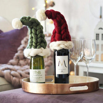 Chunky‑Knit Festive Wine Bottle Cover ‑ Christmas Tabletop Holiday Decor