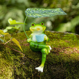 Coffee Frog Garden Figurine with Leaf Umbrella