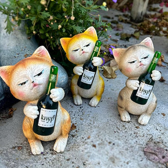 Hand‑Painted Resin Tipsy Cat Garden Figurine ‑ Lawn & Patio Outdoor Decor