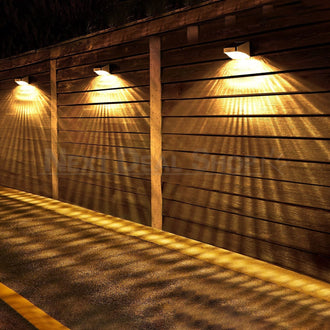 Solar Powered Courtyard Wall Light