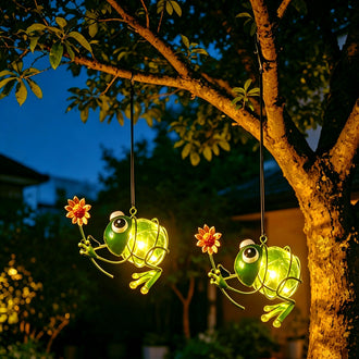 Solar Powered Warm‑White LED Metal‑Frog Hanging Light ‑ Weatherproof Patio & Tree Hanging Lighting